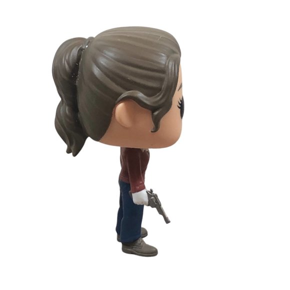 Stranger Things Funko Pop - Nancy Wheeler With Gun #514 - Picture 2 of 5